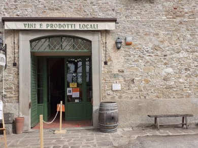 entrata fattoria di corte