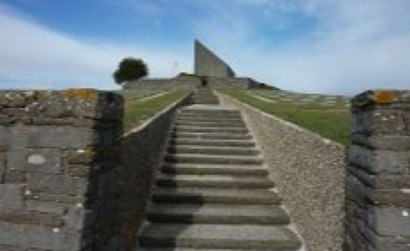 5th,6th,7th,12th,13rd, 14th/08 - GUIDED VISIT TO MILITARY CEMETERY