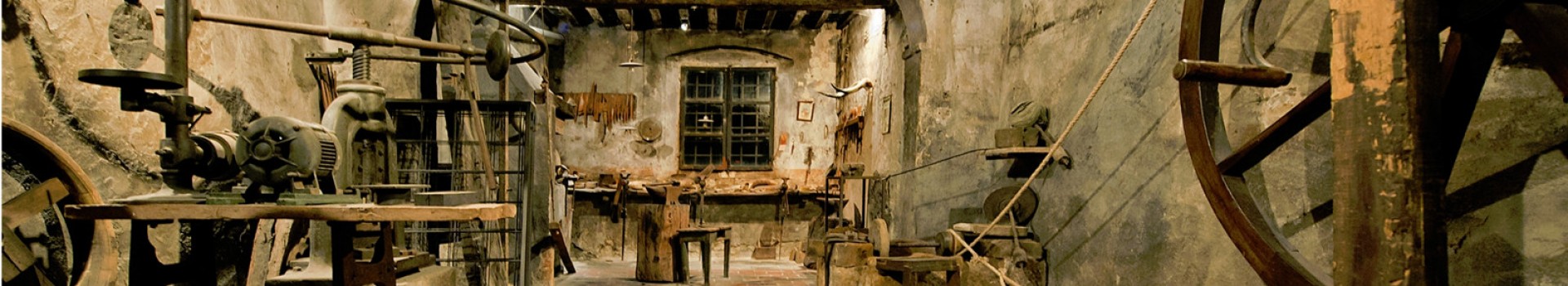 ANTICA BOTTEGA DI COLTELLI_LEOPOLDO_CECCHI_ARTI E MESTIERI_02